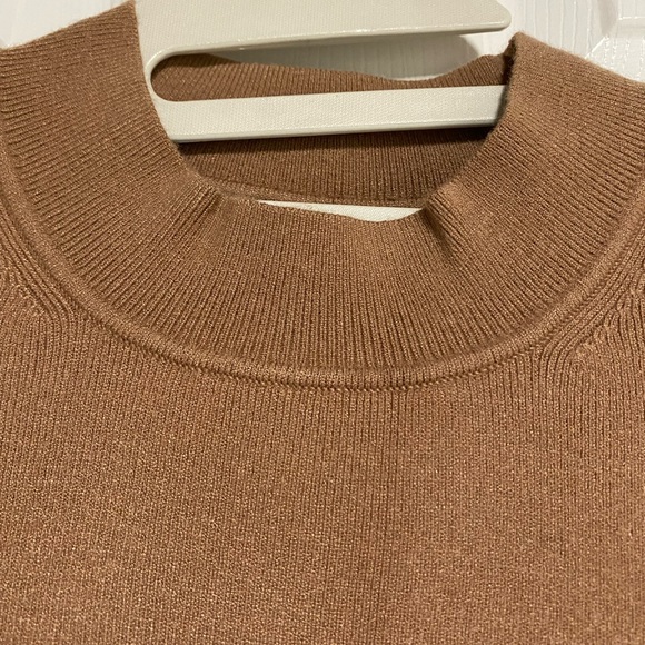 New Without Tags BR Standard Top Size Medium - Picture 3 of 6